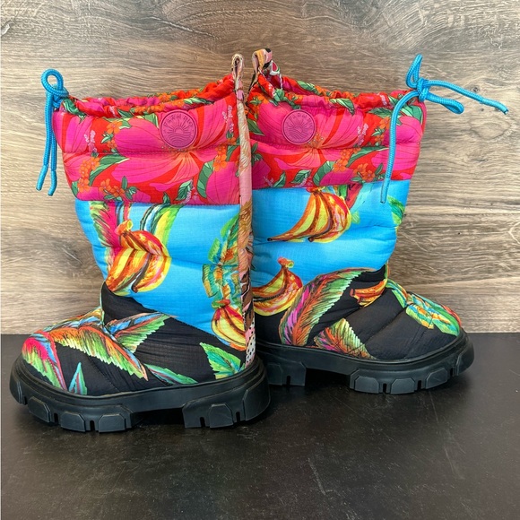 NWT FARM Rio Black Chevron Forest Puffy Tall Boot Womens 8.5 - Picture 3 of 16